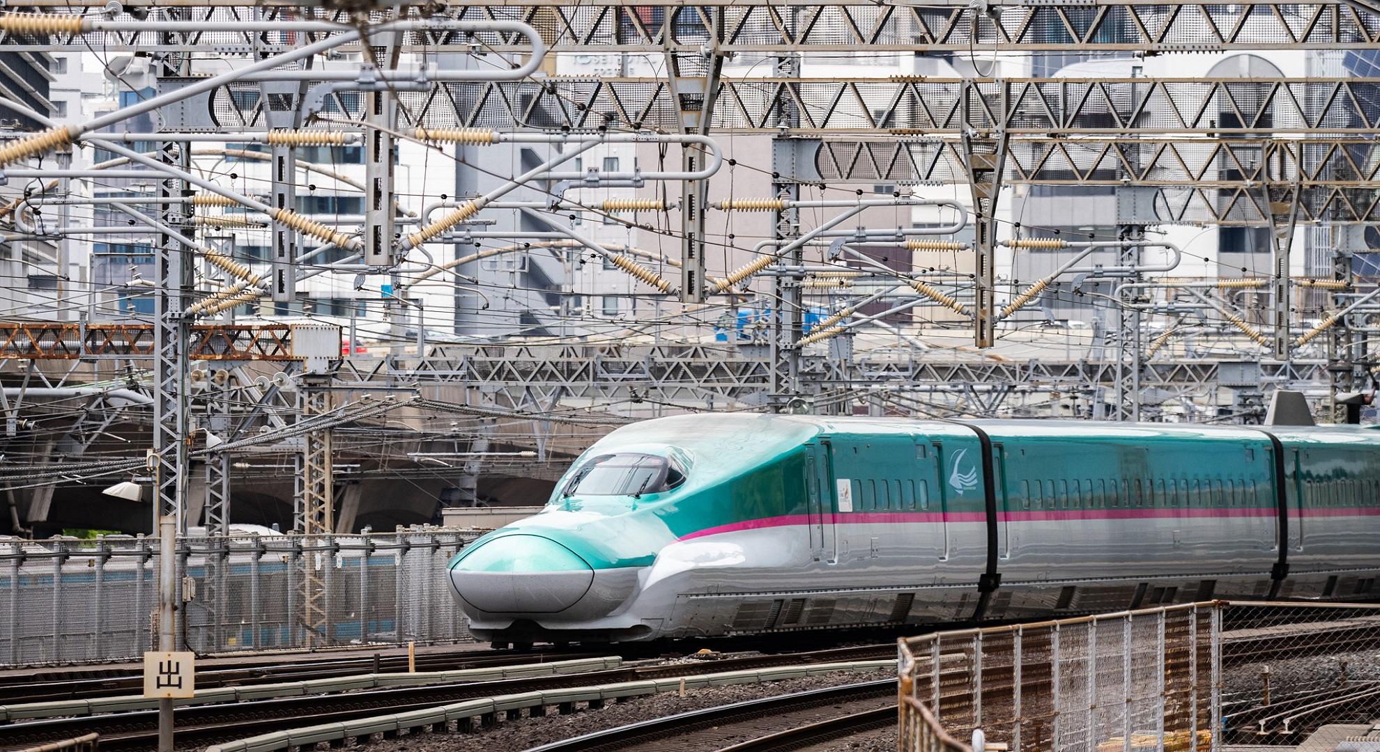Japonia – podróże nowoczesnymi shinkansenami