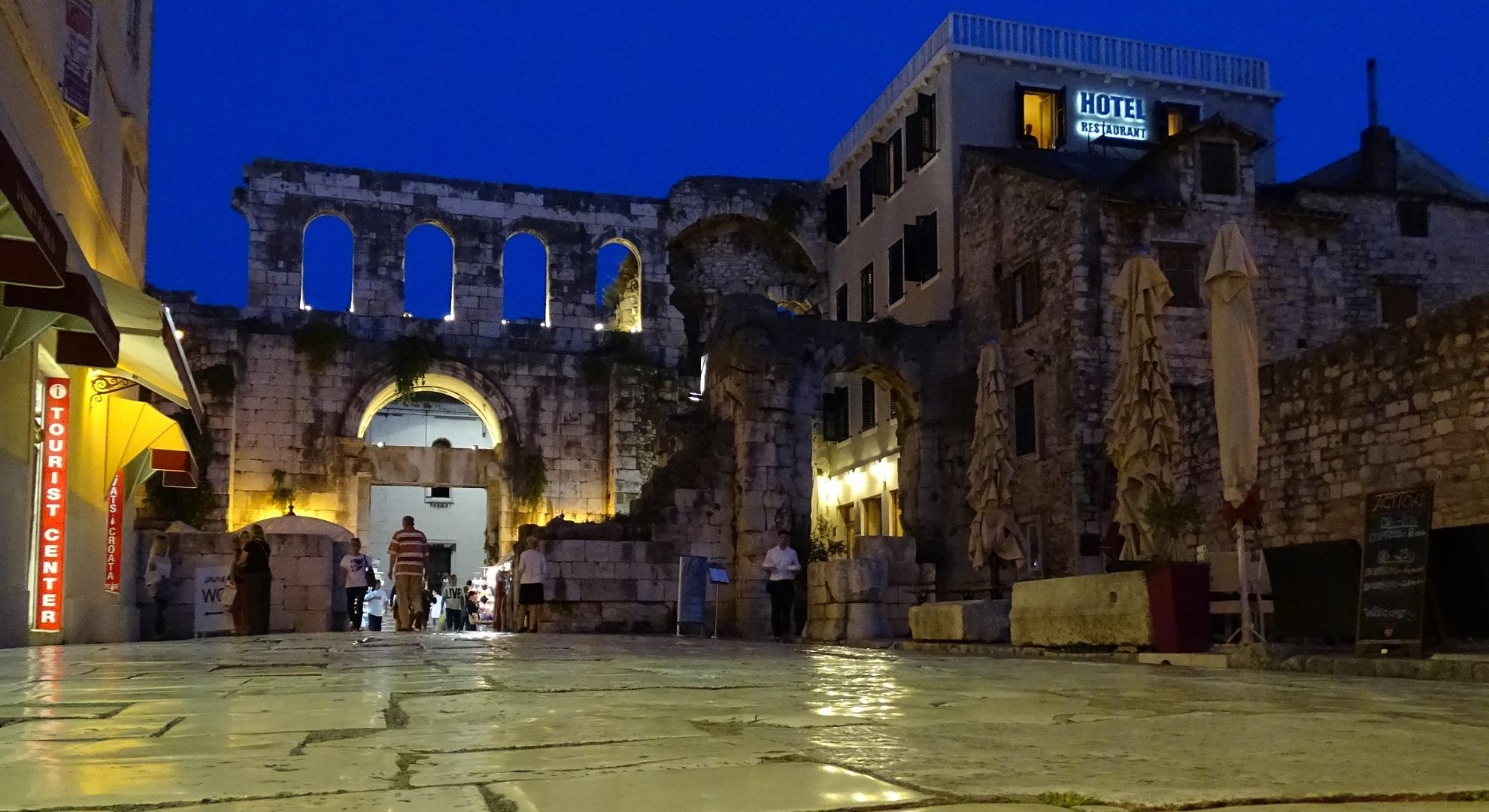 Chorwacja – a może tak zamieszkać w pałacu?