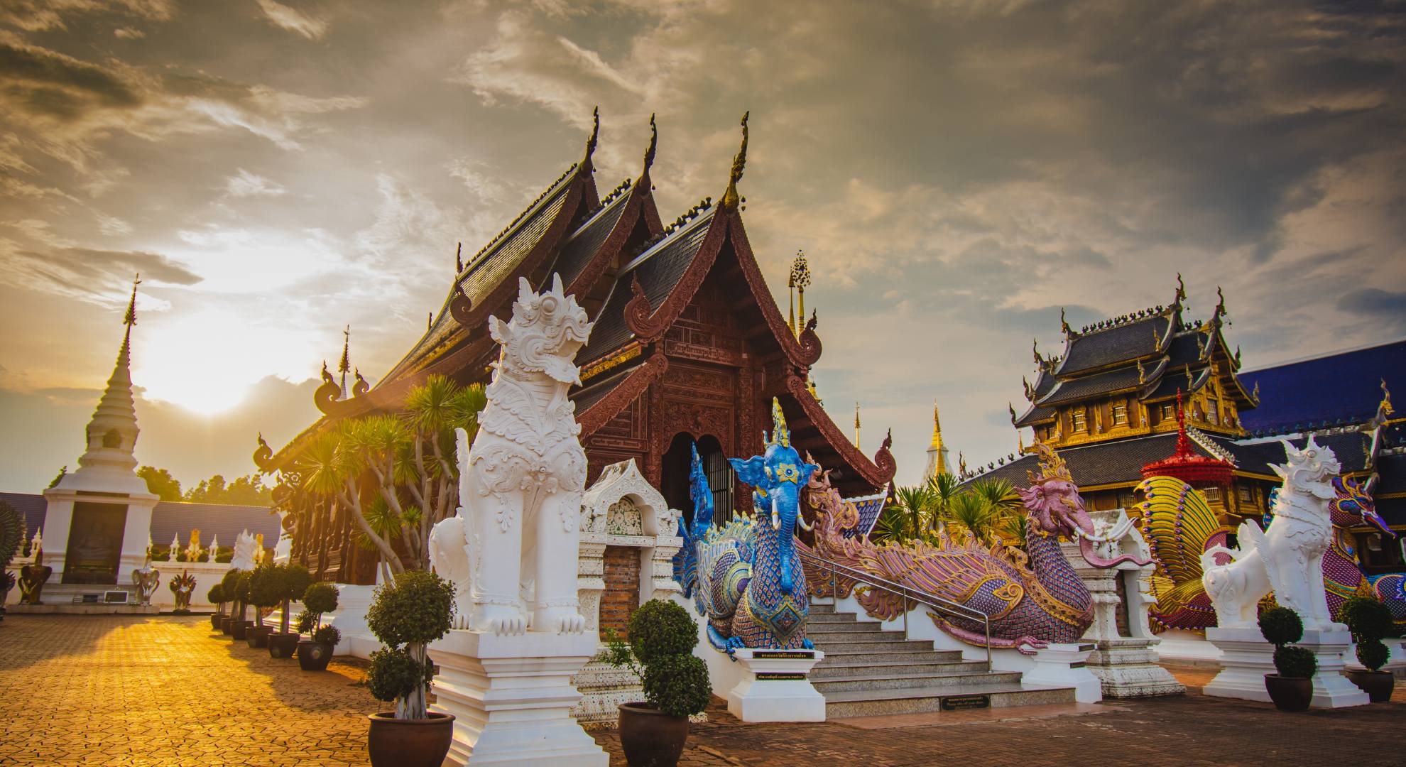 Dlaczego warto polecieć do Tajlandii?