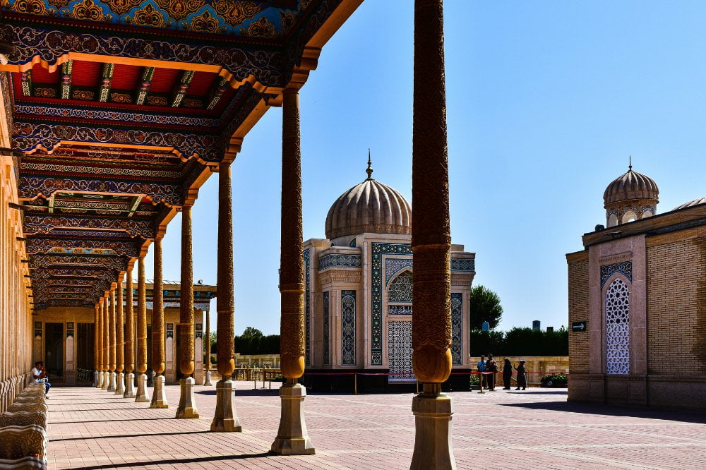 wycieczka uzbekistan logos